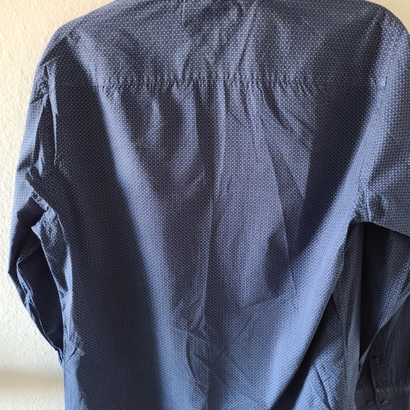 Shirt - Picture 6 of 7